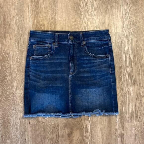 American Eagle High Rise Dark Wash Stretch Denim Mini Skirt Size 6 - Picture 1 of 7
